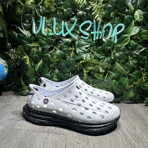 Kane Revive Speckled Slip On Sneakers in Gravel Morel Speckle Men's 11